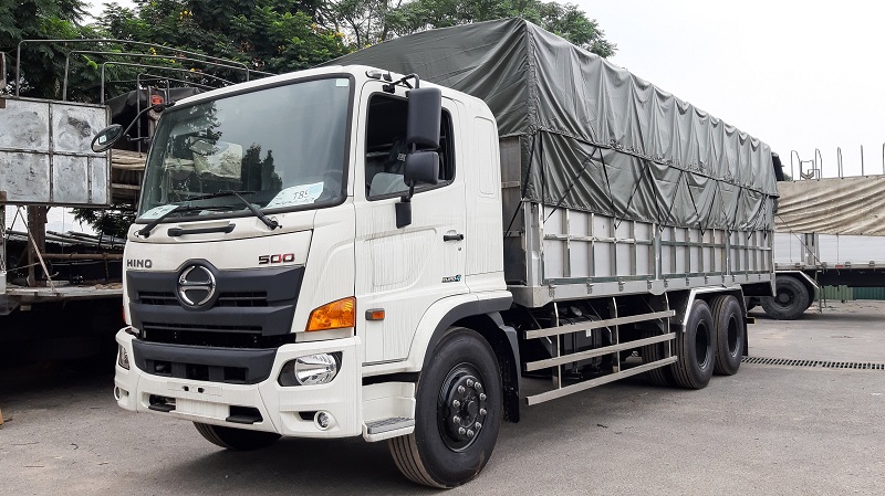 Xe tải thùng bạt là gì?